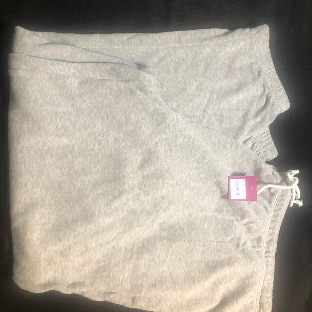 NWT SO women’s XL sweat  pants .